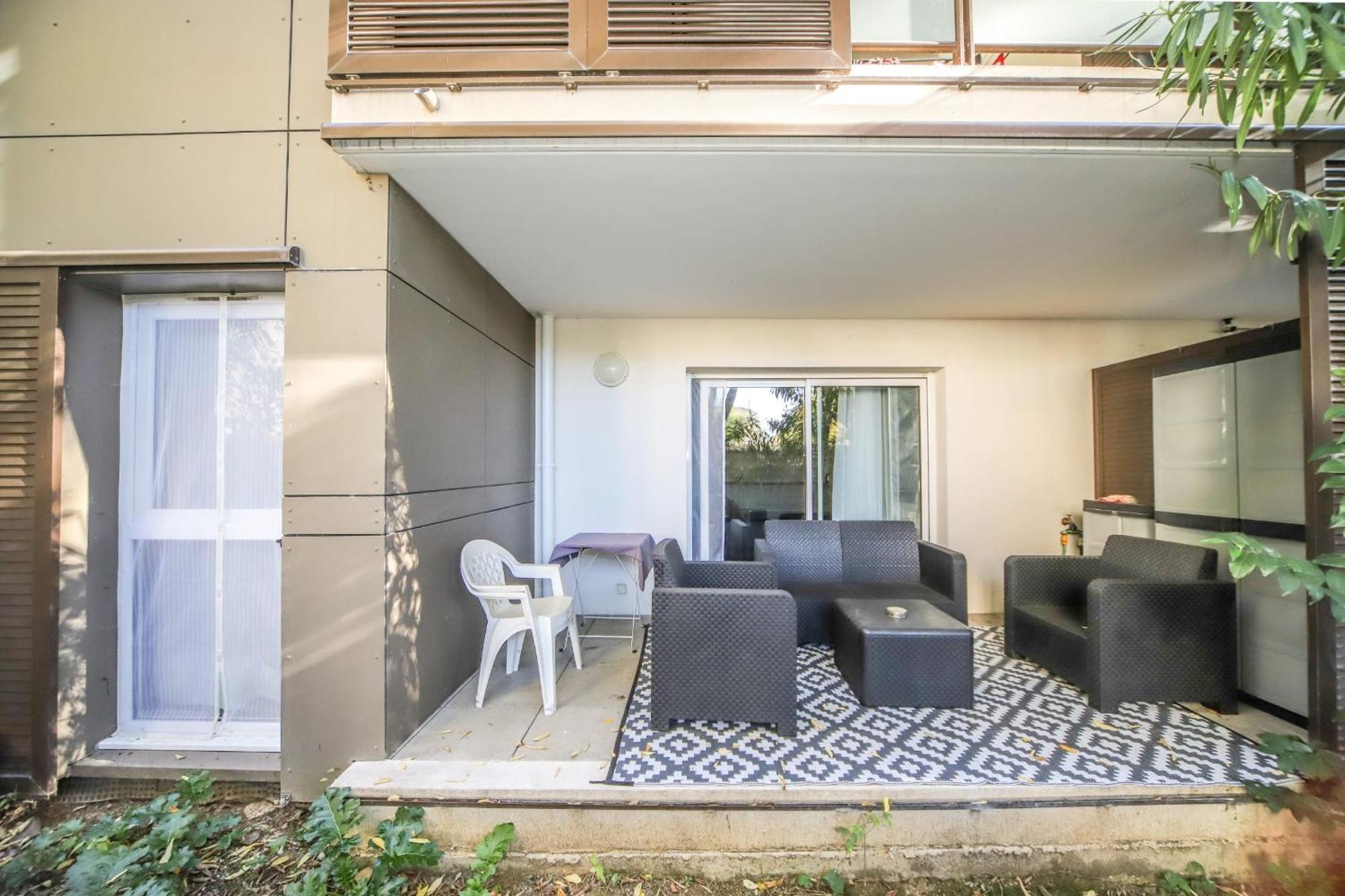 T2 Florescence Proche Montpellier Parking Castelnau-le-Lez Dış mekan fotoğraf